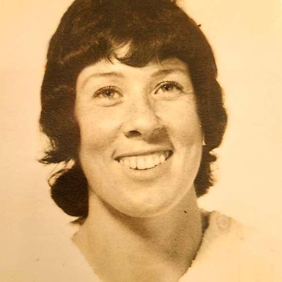 Meet your Posher, Bonnie - Picture 5 of 10